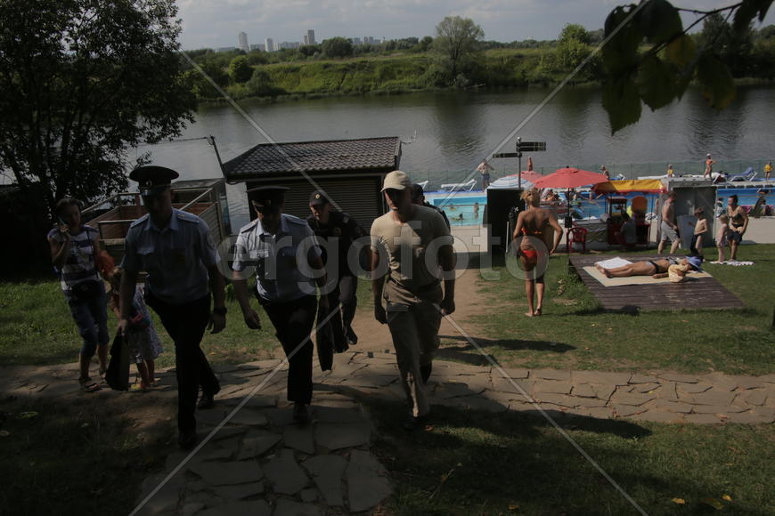 Лейтенант Роман Медведев, ст.лейтенант Владимир Берсенев, сотрудник ЧОПа Михаил Шевченко