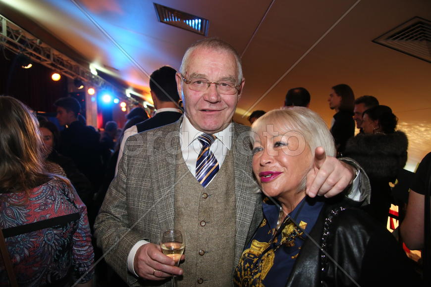 Александр Журбин, Премьера мюзикла "Поющие под дождем"