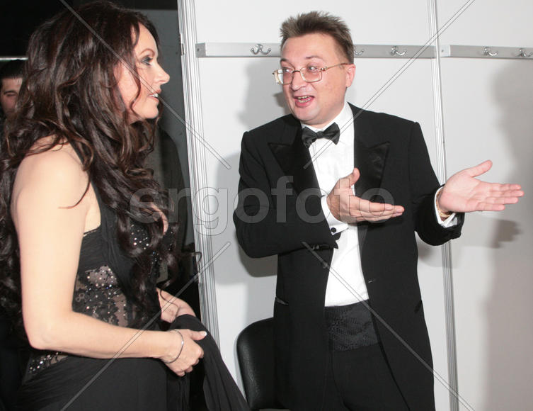 Попов президент Росбанка и певица Сара Брайан