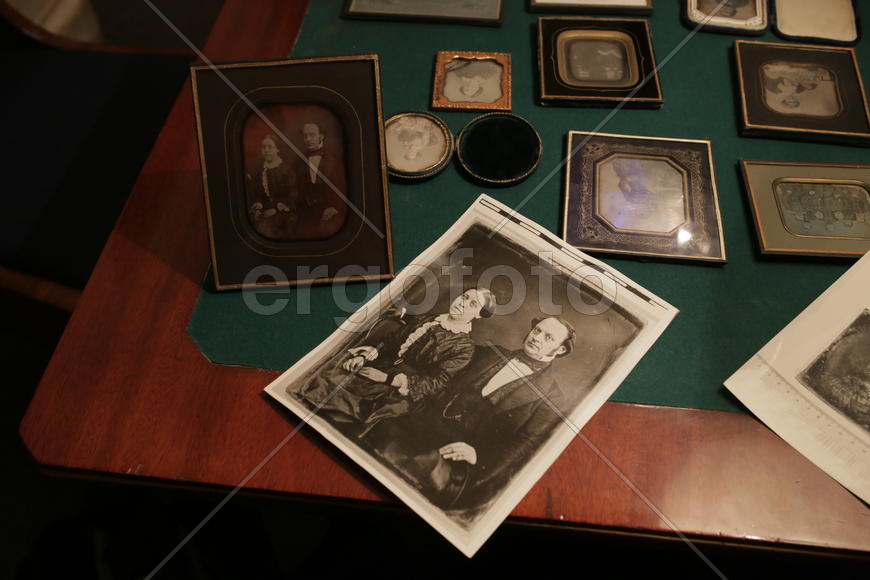 Коллекционер дагерротипов Александр Савинов. Старинная фотокарточка из коллекции 