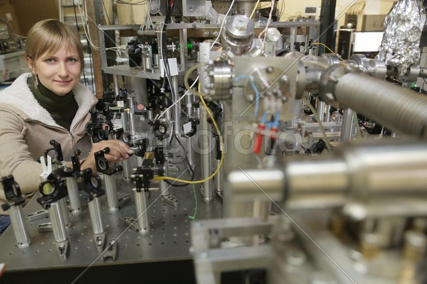 Елена Калганова, младший научный сотрудник лаборатории. Исследование атомных часов 