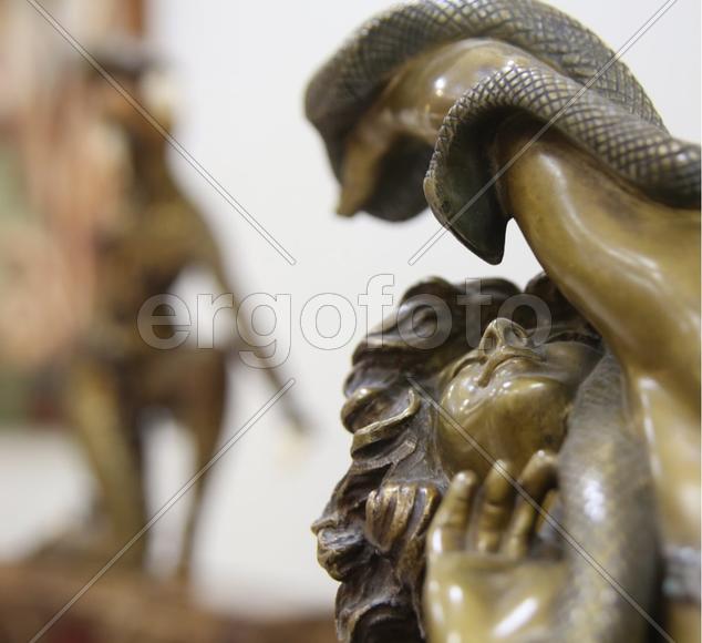 Фрагмент скульптуры