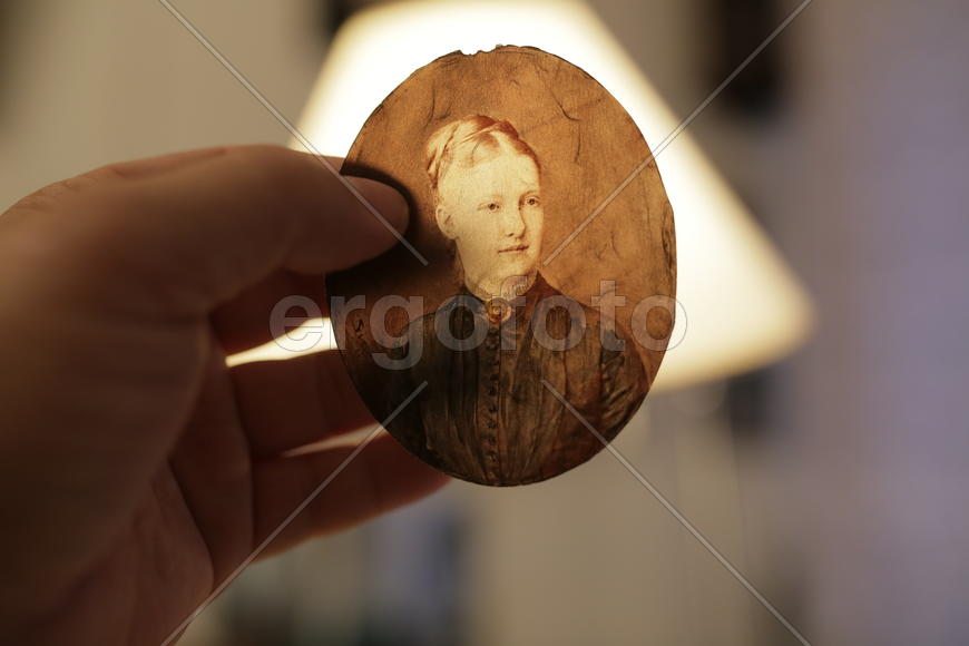 Коллекционер дагерротипов Александр Савинов. Старинная фотокарточка из коллекции 