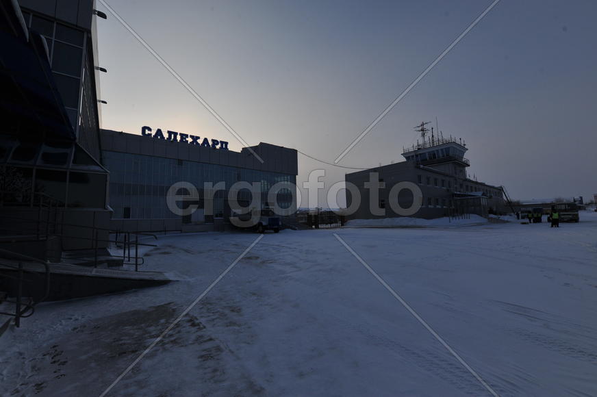 Аэропорт Салехард. Ямало-ненецкий  автономный округ. Город Салехард, поселок Лабытнанги. фото Сергей