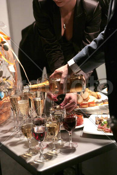 Вино, икра, шампанское, женщина, мужчина
