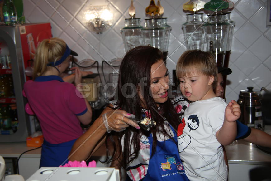 Ёвелина Ѕледанс