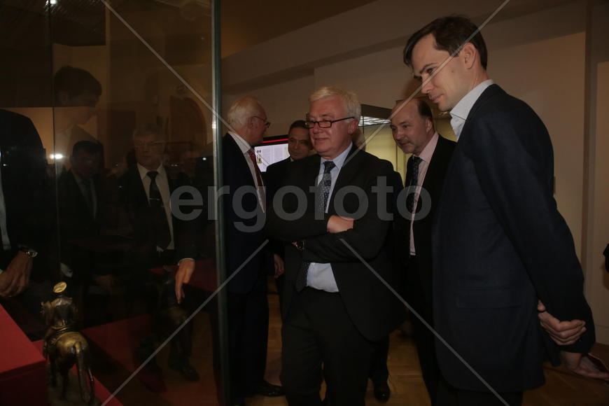 Выставка "К пользе и славе России" в ГИМ. Директор ГИМ А.Левыкин