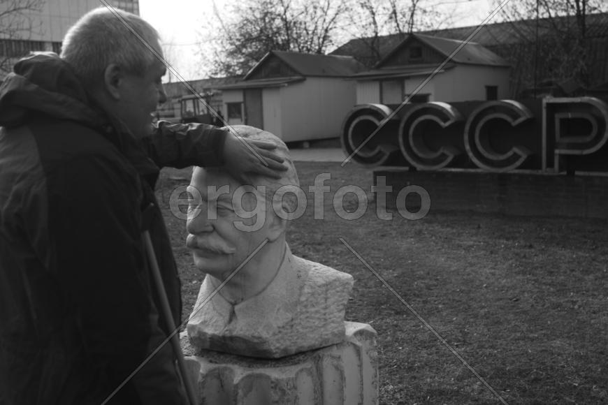Александр Суворов слепоглухой