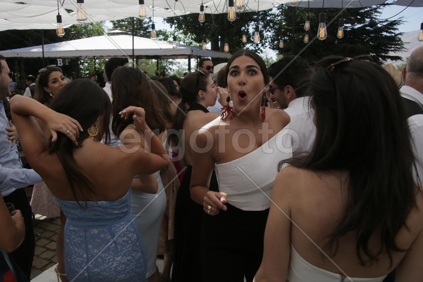 Празднование свадьбы в Ливане.