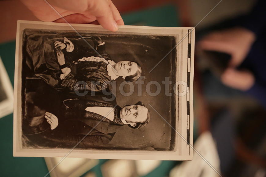 Коллекционер дагерротипов Александр Савинов. Старинная фотокарточка из коллекции 