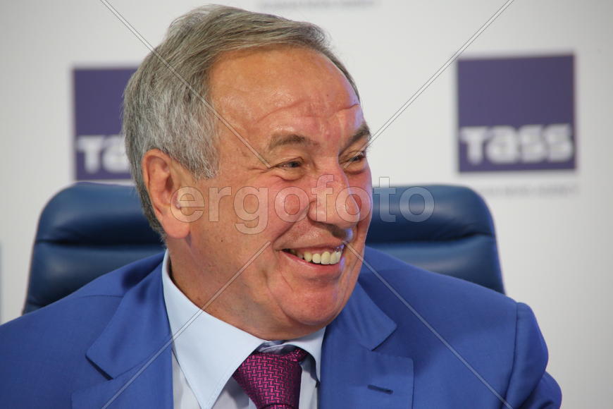 Шамиль Тарпищев