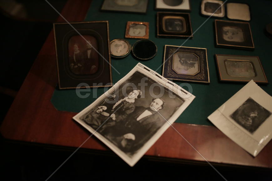 Коллекционер дагерротипов Александр Савинов. Старинная фотокарточка из коллекции 