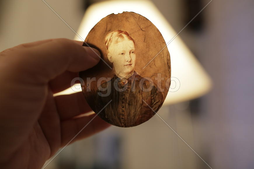 Коллекционер дагерротипов Александр Савинов. Старинная фотокарточка из коллекции 