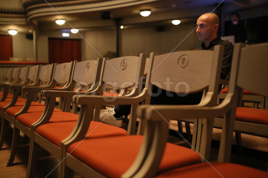 Рашин Урамдан, французский хореограф. Сфумато.