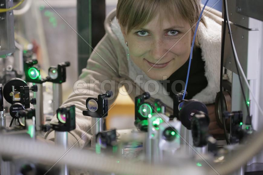 Елена Калганова, младший научный сотрудник лаборатории. Исследование атомных часов 