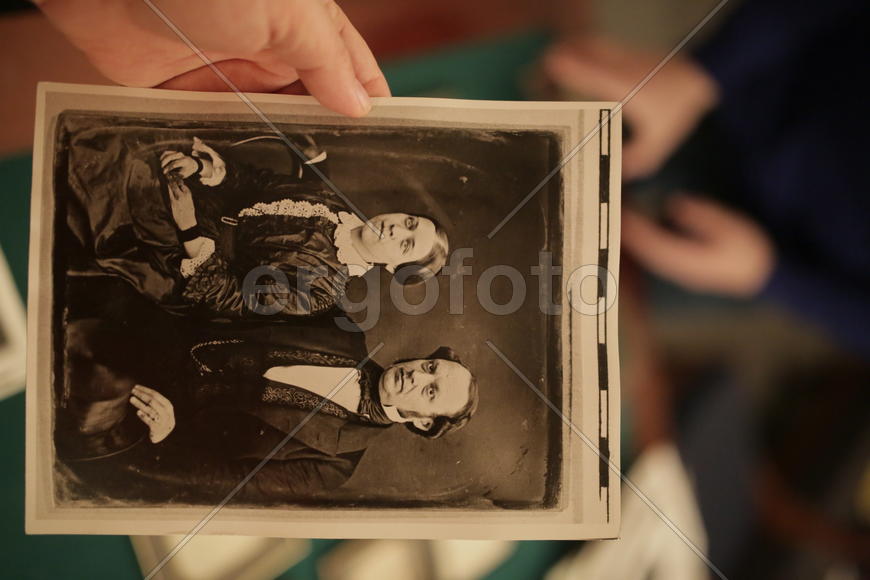 Коллекционер дагерротипов Александр Савинов. Старинная фотокарточка из коллекции 