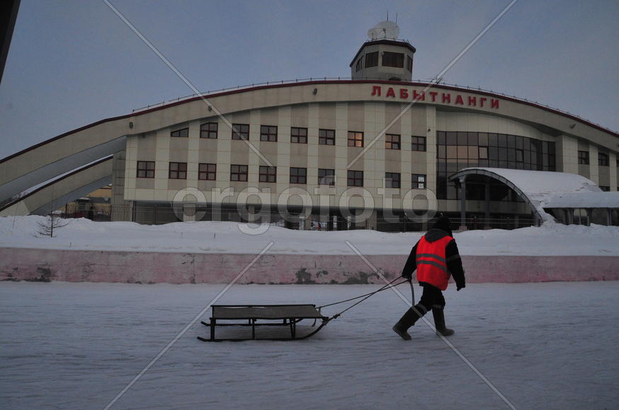 ВОкзал Лабытнанги Ямало-ненецкий  автономный округ. Город Салехард, поселок Лабытнанги. фото Сергей 