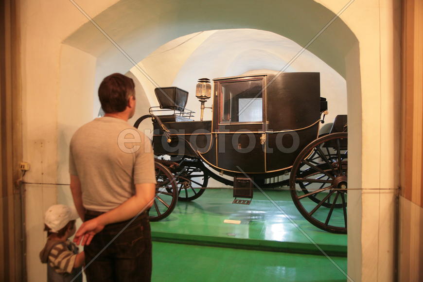 Юрьев-Польский, Владимирская область, 
Юрьев-Польский, Владимирская область, 
Карета из имения Гол