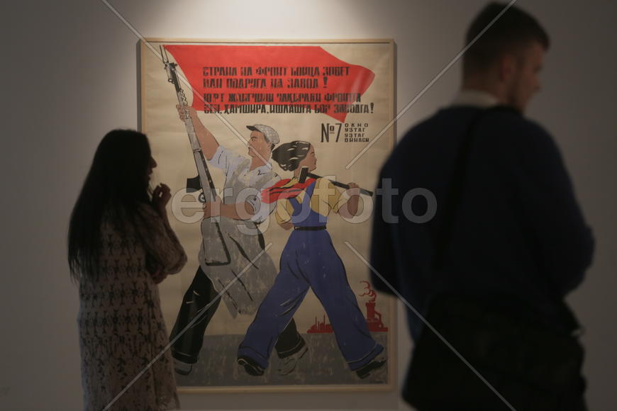 МВО «Манеж» совместно с галереей ARTSTORY представляет выставку «Ташкентский альбом. 1910–1970». На 