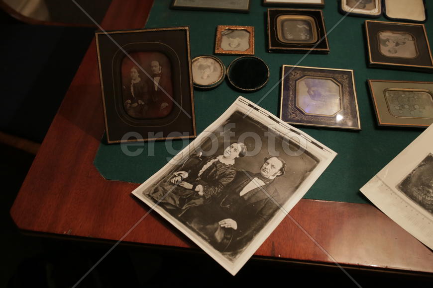 Коллекционер дагерротипов Александр Савинов. Старинная фотокарточка из коллекции 