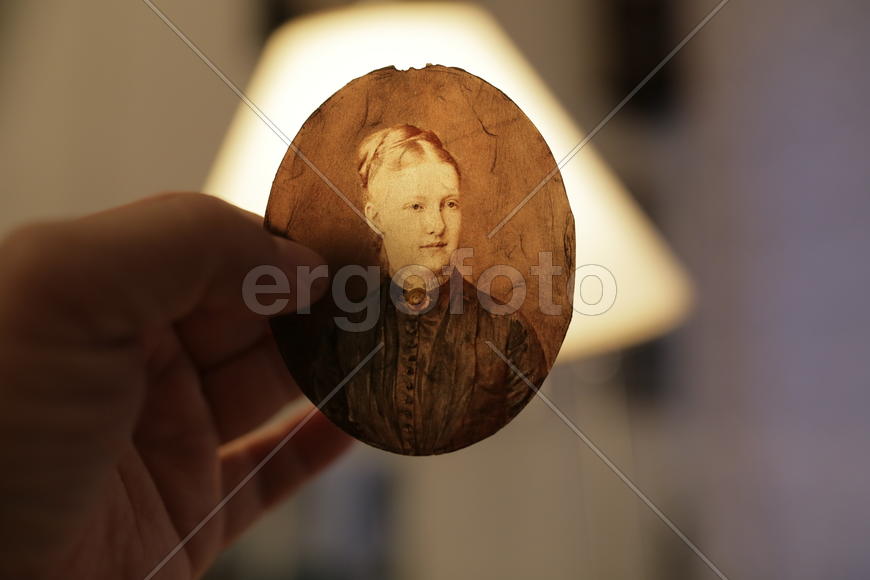 Коллекционер дагерротипов Александр Савинов. Старинная фотокарточка из коллекции 