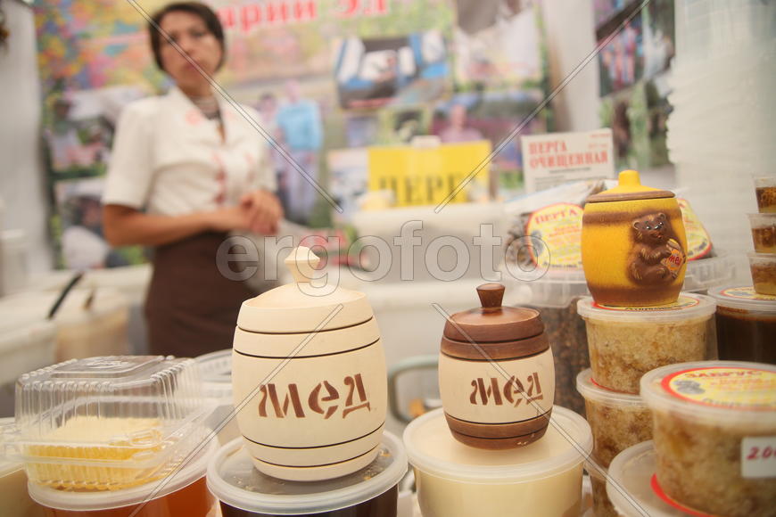 Всероссийская ярмарка меда в Коломенском