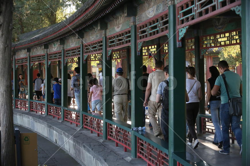 Пекин.  Летний императорский дворец.