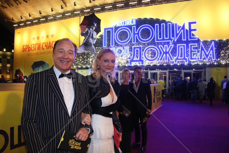 Максим Дунаевский, Премьера мюзикла "Поющие под дождем"