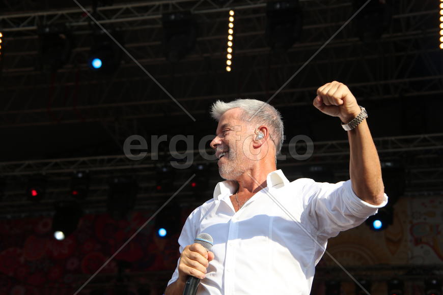 Заслуженный артист Российской Федерации. Олег Газманов