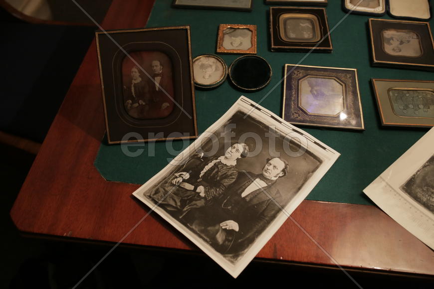 Коллекционер дагерротипов Александр Савинов. Старинная фотокарточка из коллекции 