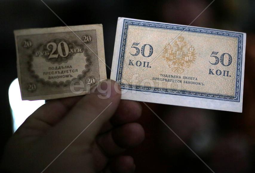 Художник и антиквар Ираклий Месхия