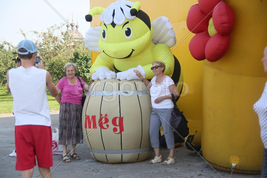 Всероссийская ярмарка меда в Коломенском