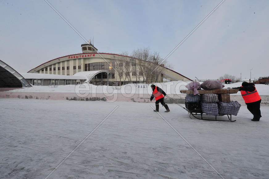 ВОкзал Лабытнанги Ямало-ненецкий  автономный округ. Город Салехард, поселок Лабытнанги. фото Сергей 