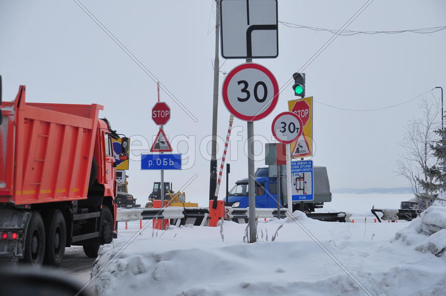 Ямало-ненецкий  автономный округ. Город Салехард, поселок Лабытнанги. фото Сергей Шахиджанян. 