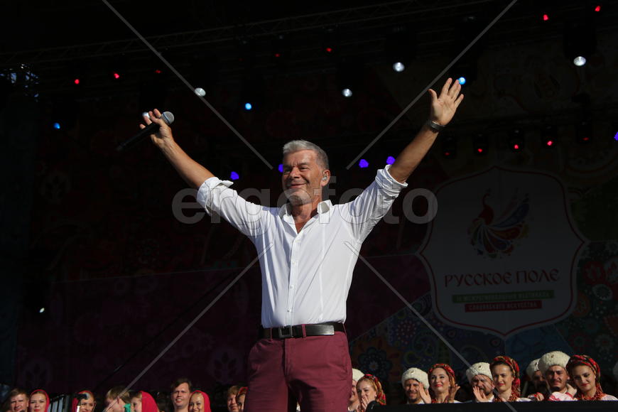 Заслуженный артист Российской Федерации. Олег Газманов