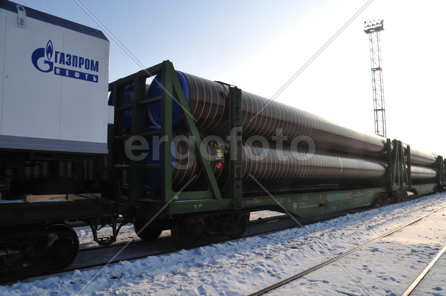 Трубы газгпромнефть. Ямало-ненецкий  автономный округ. Город Салехард, поселок Лабытнанги. фото Серг