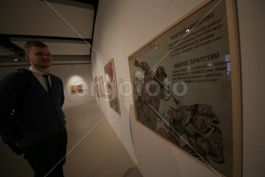 МВО «Манеж» совместно с галереей ARTSTORY представляет выставку «Ташкентский альбом. 1910–1970». На 