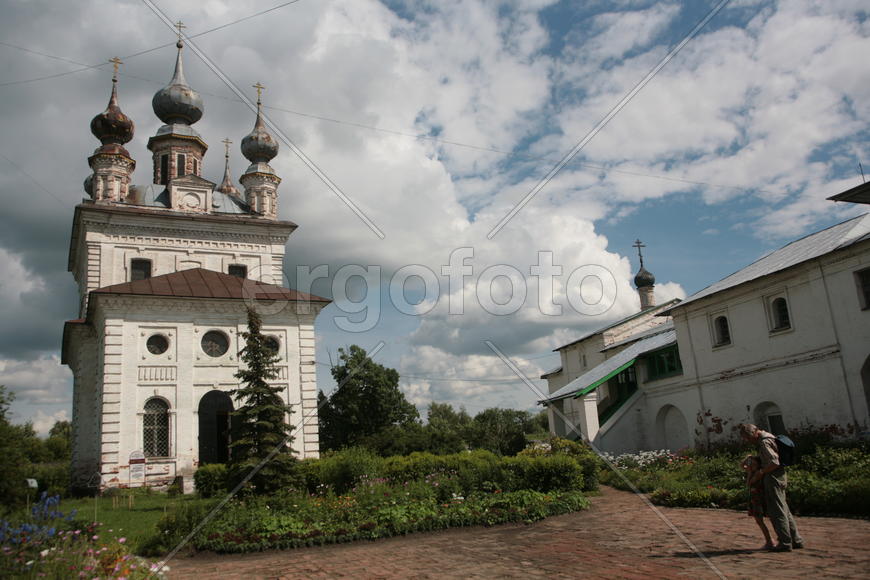 Юрьев-Польский, Владимирская область, 
Михайло-Архангельский монастырь, 17 век.
Главный собор мона
