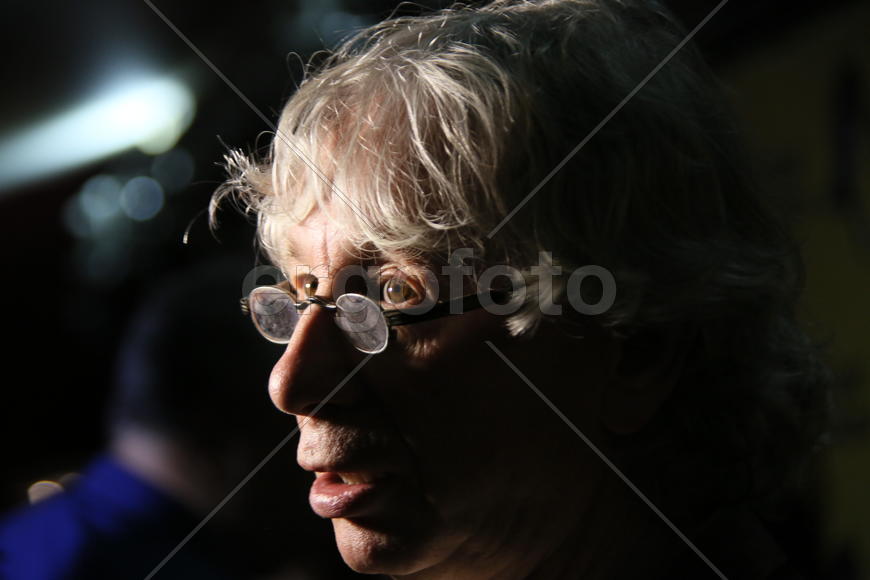 Аркадий Укупник на премьере мюзикла "Поющие под дождем"