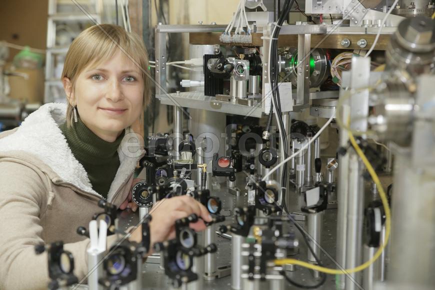 Елена Калганова, младший научный сотрудник лаборатории. Исследование атомных часов 