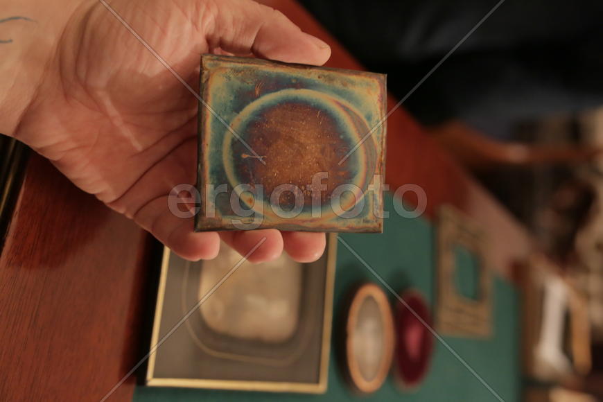 Коллекционер дагерротипов Александр Савинов. Старинная фотокарточка из коллекции 