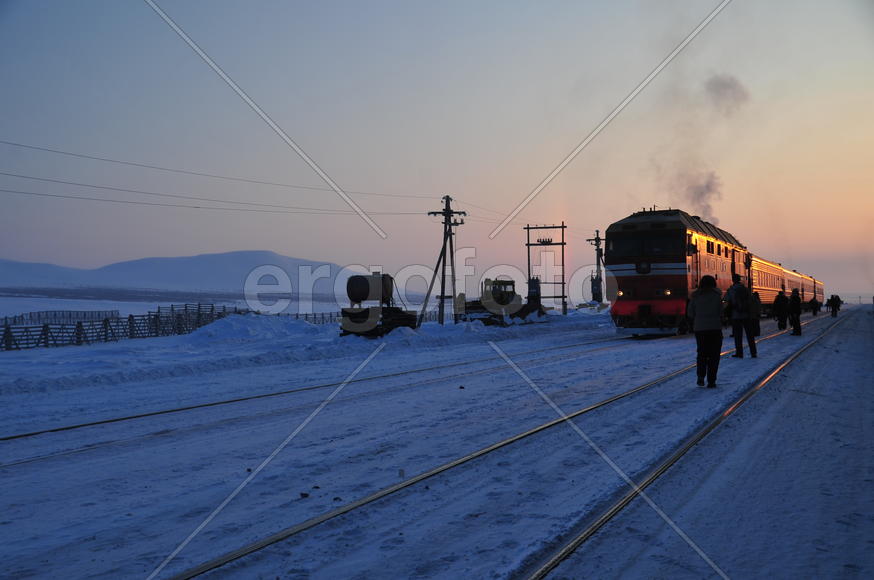 СТанция полярный Урал. Ямало-ненецкий  автономный округ. Город Салехард, поселок Лабытнанги. фото Се