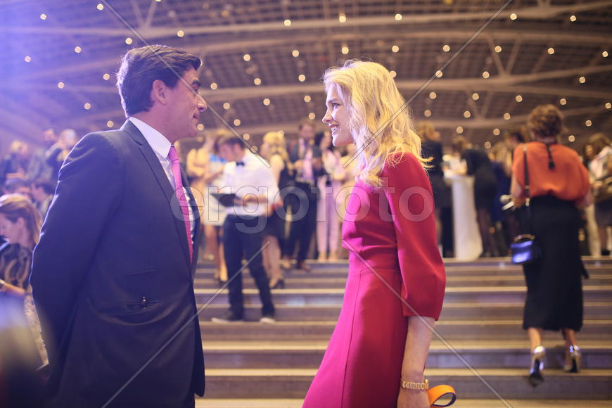 Наталия Водянова на благотвортиельном аукционе на арт-ярмарке Cosmoscow 