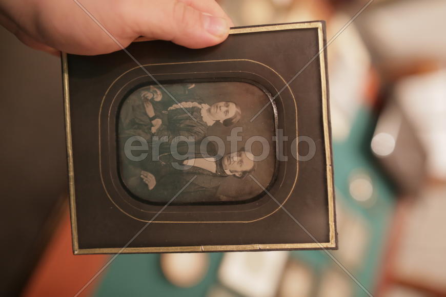 Коллекционер дагерротипов Александр Савинов. Старинная фотокарточка из коллекции 