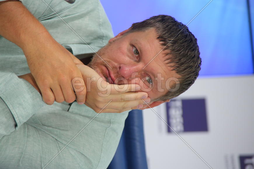 Евгений Кафельников