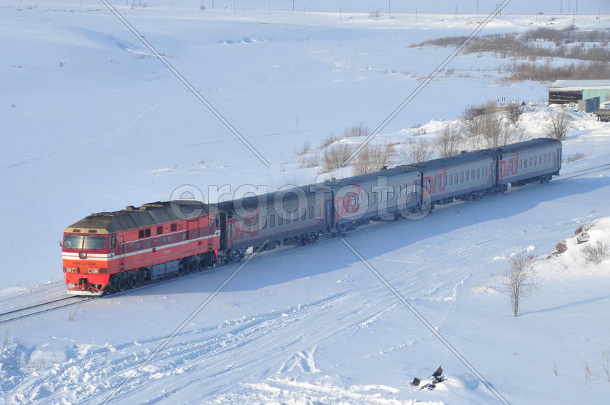 Тундра. Остатки цементного завода бывшей колонии. Ямало-ненецкий  автономный округ. Город Салехард, 