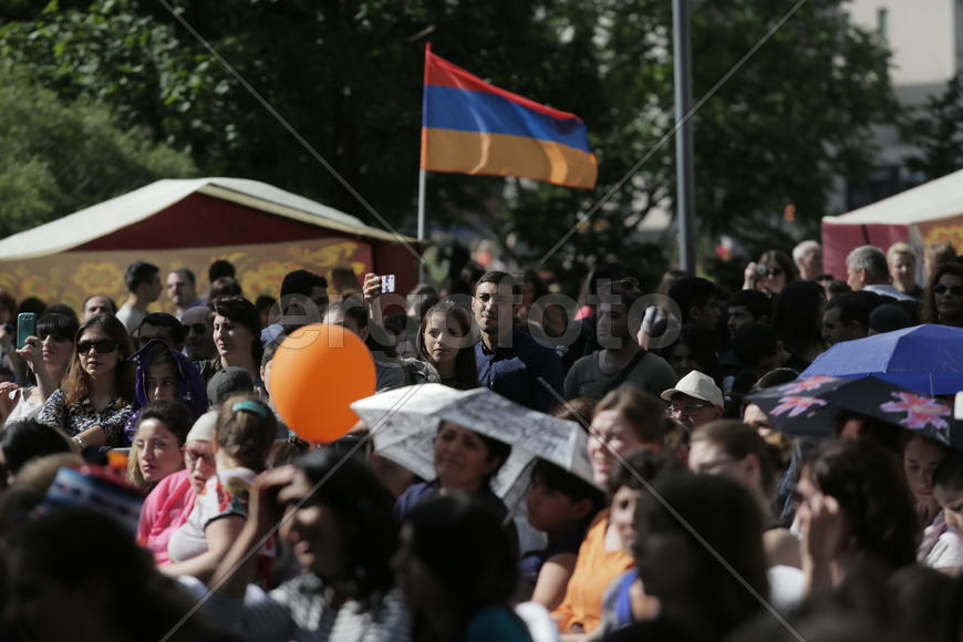 Праздник "Абрикос" в парке Музеон, 10 июля 2016 года. 