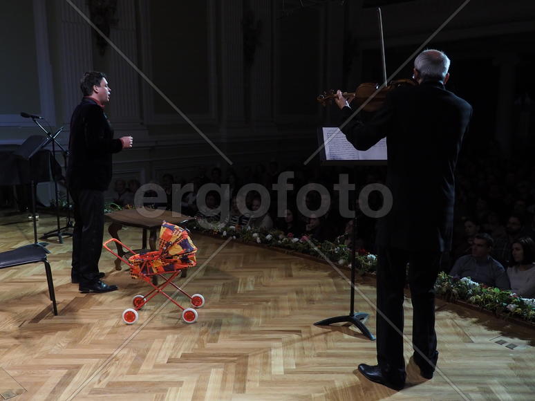 Баритон Дмитрий Кондратков  и скрипач Алексей Лундин. Концерт "Европа в звуках органа. 