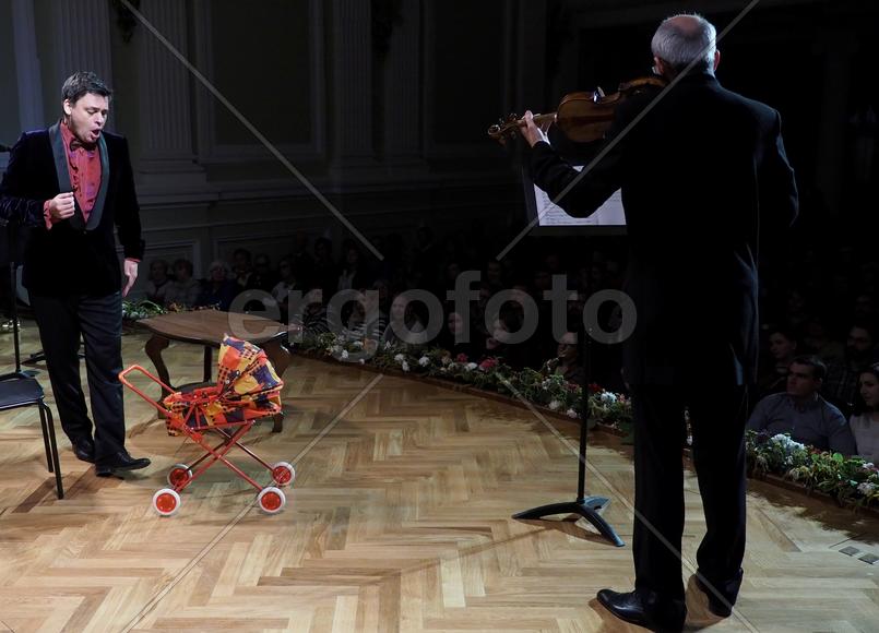 Баритон Дмитрий Кондратков  и скрипач Алексей Лундин. Концерт "Европа в звуках органа. 