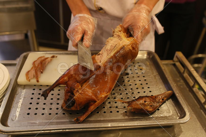 Пекин. Разделка утки